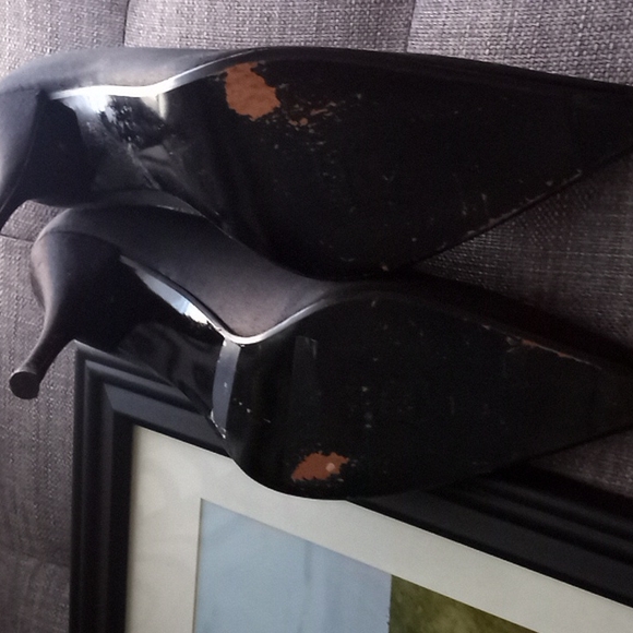 Stuart Weitzman black satin pumps sz 8.5 - Picture 3 of 6